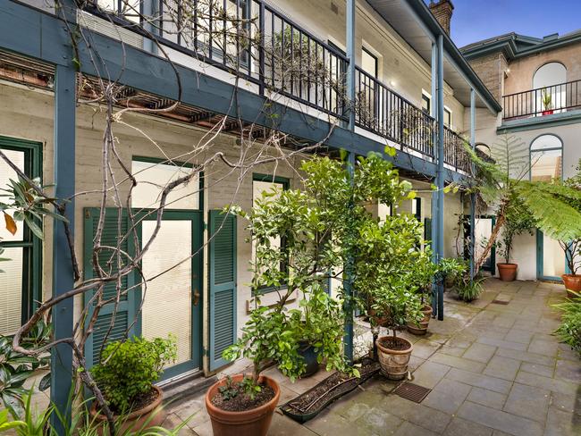 5/95 Fitzroy Street, St Kilda - for Herald Sun real estate