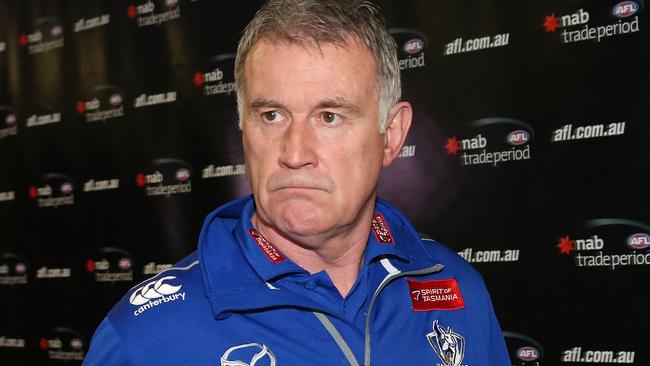 Collingwood set to land Geoff Walsh for its vacant football manager  position | Herald Sun