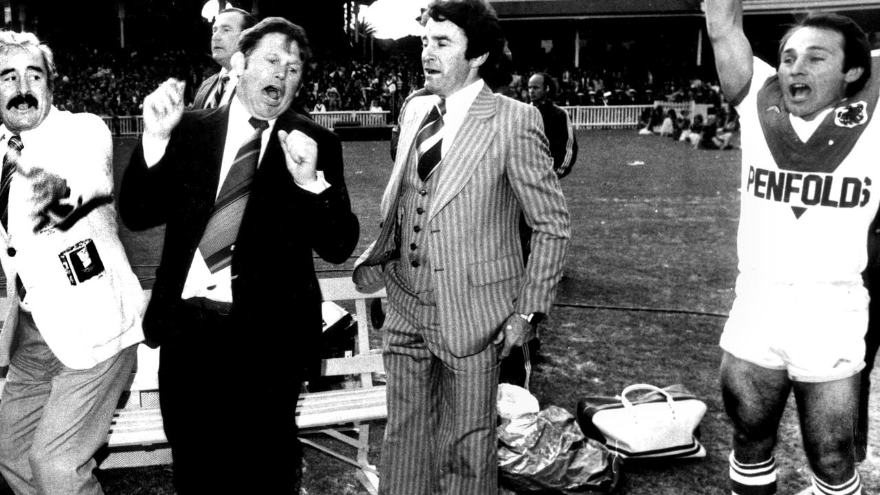 St George grand final halfback Mark Shulman has died Mark Shulman (pictured far right) has died.