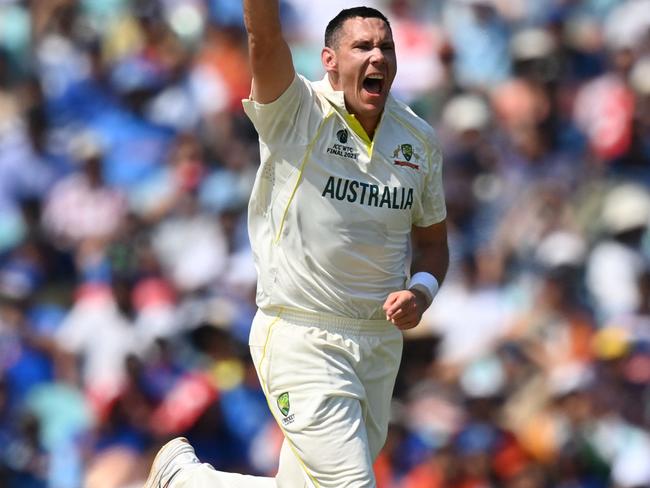 Australia's Scott Boland appeals for the dismissal of India's Shubman Gill during play on day 4 of the ICC World Test Championship cricket final match between Australia and India at The Oval, in London, on June 10, 2023. (Photo by Glyn KIRK / AFP) / RESTRICTED TO EDITORIAL USE. NO ASSOCIATION WITH DIRECT COMPETITOR OF SPONSOR, PARTNER, OR SUPPLIER OF THE ECB