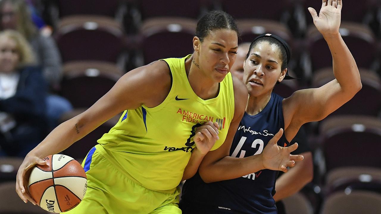 Liz Cambage has asked to be traded from WNBA club Dallas.