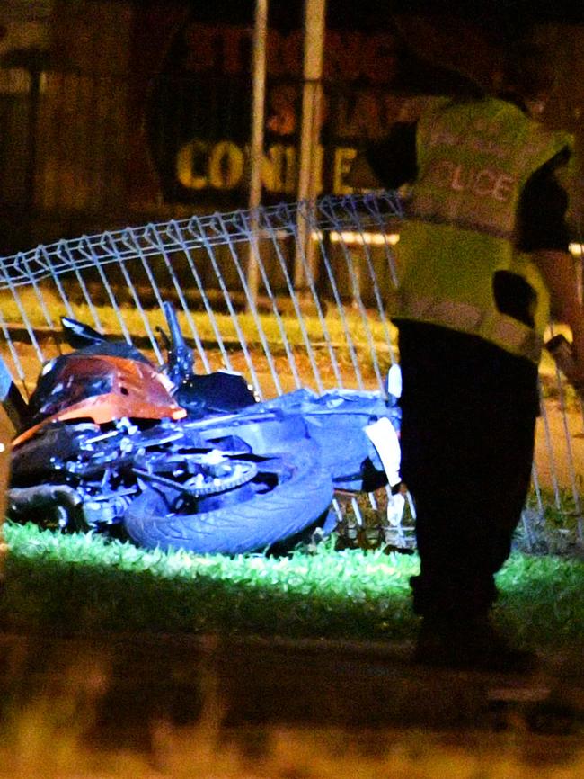 Emergency services on scene at a fatal crash on Ross River Road, Kirwan. Picture: Alix Sweeney