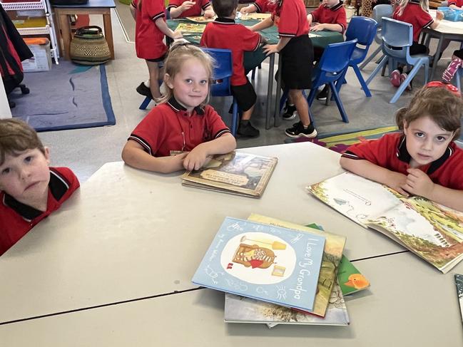 xxStudents at Tinana State School for their first day of prep.