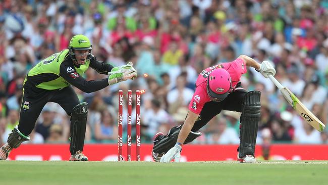 Sydney Sixers ‘embarrassed’ by thrashing at home to Sydney Thunder in ...