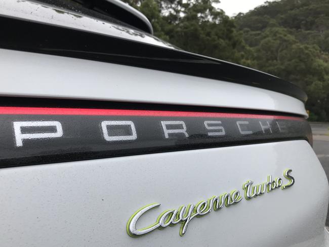 Porsche Cayenne Turbo S e-hybrid