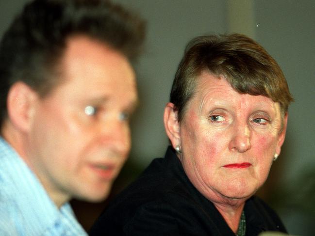 Opera and festival director and former artistic director of Adelaide Festival Peter Sellars with Adelaide Festival chief executive artistic director Sue Nattrass (r) during media conference at Hilton Hotel in Adelaide 18 Feb 2002.