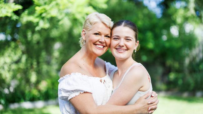 Louise Reid who has cancer is pictured with her daughter Sophie (15) who, thanks to the help of a charity group, will be going to see Taylor Swift. Aaron Francis / Herald Sun