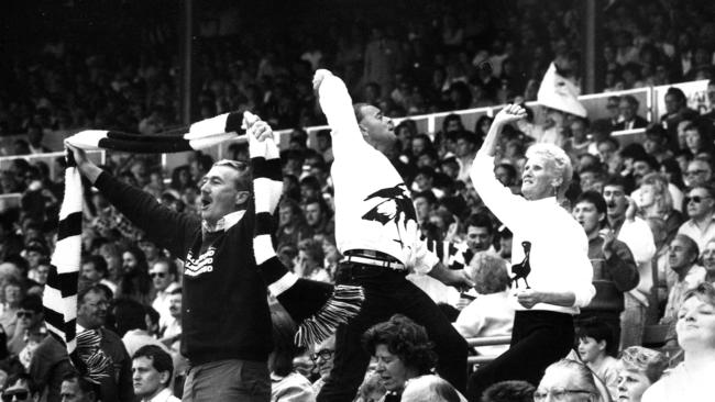 Collingwood fans make some noise at Victoria Park in 1988.