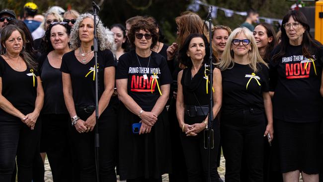 Israeli supporters gather at Mallanbool Reserve. Picture: NCA NewsWire/Diego Fedele