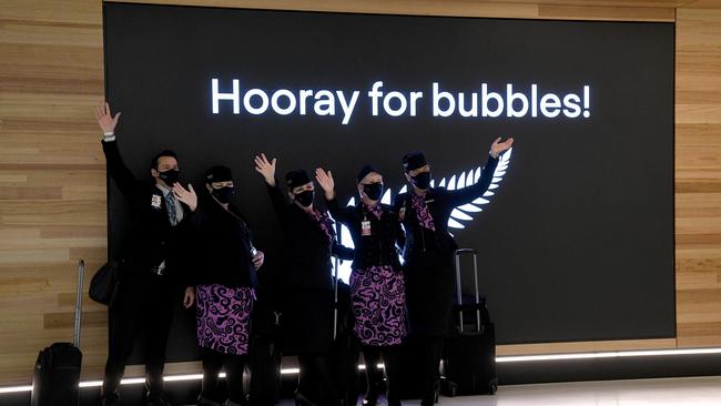 Flight attendants prepare to pop the bubbles for travellers. Picture: NCA NewsWire/Bianca De Marchi