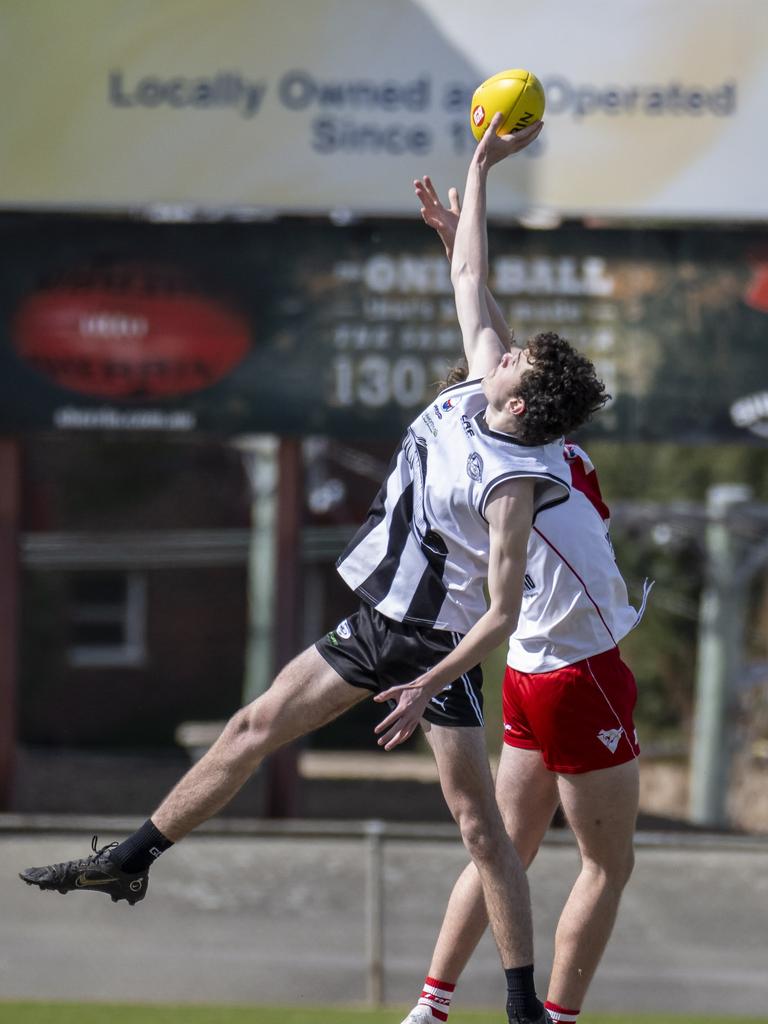 STJFL Grand finals U16 Boys Clarence v Glenorchy at North Hobart Oval. Picture: Caroline Tan