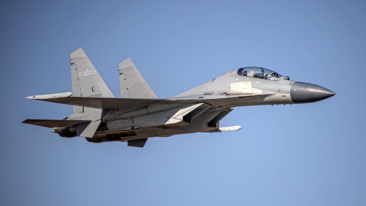 A Chinese J-16 fighter jet.