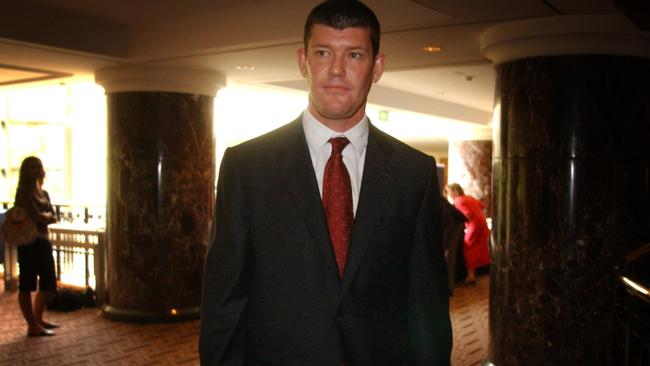 James Packer arriving at a shareholders meeting to approve the purchase of Hoyts Cinemas.