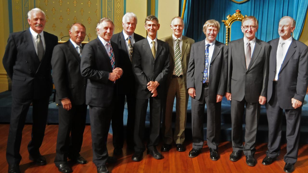 The 1971 Australian cricket team. From left to right: Alan Connolly, Doug Walters, Ian Chappell, Ashley Mallett, Ian Redpath, Greg Chappell, Alan Thomson, Graham McKenzie and Bill Lawry.