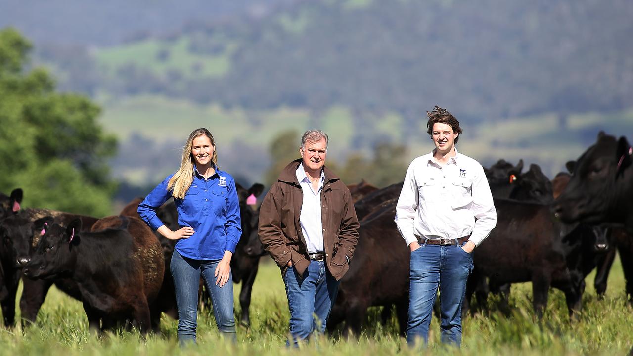 A 6000-hectare slice of the Woolnorth property in northwest Tasmania has been purchased by Tim Roberts-Thomson and his children Madeleine and James.