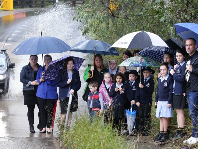 Rouse Hill Anglican College has been campaigning for a bridge over Rouse Rd for several years. Picture: David Swift