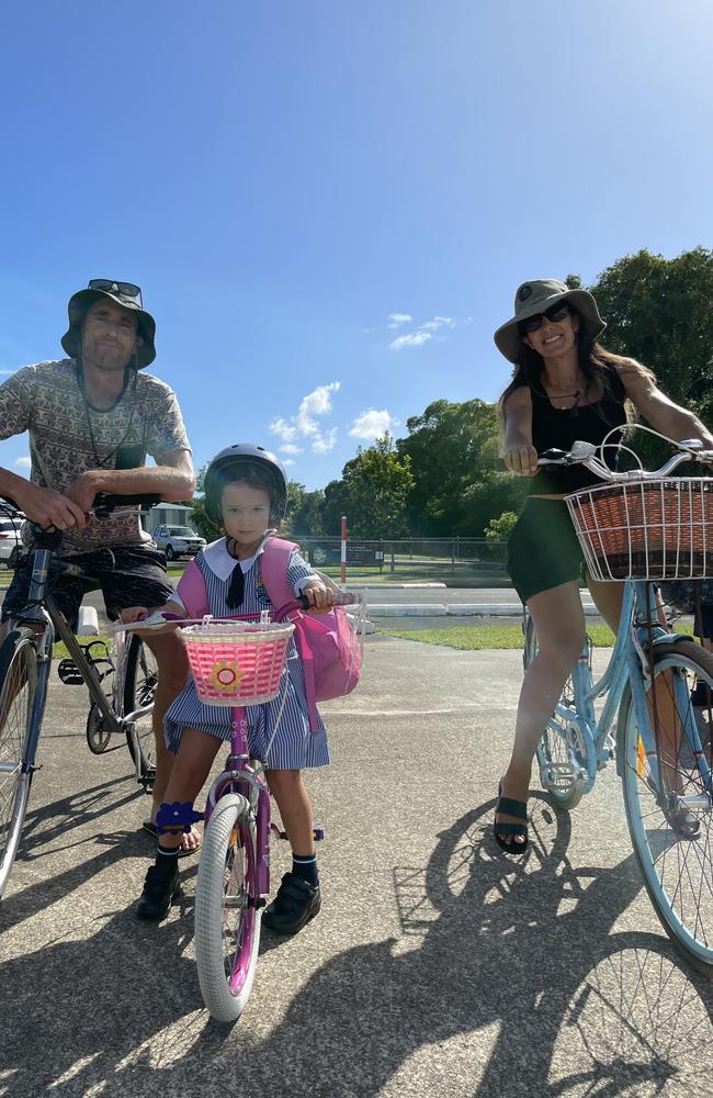 Aline, Nina and Ben. Photo: Asa Andersen.