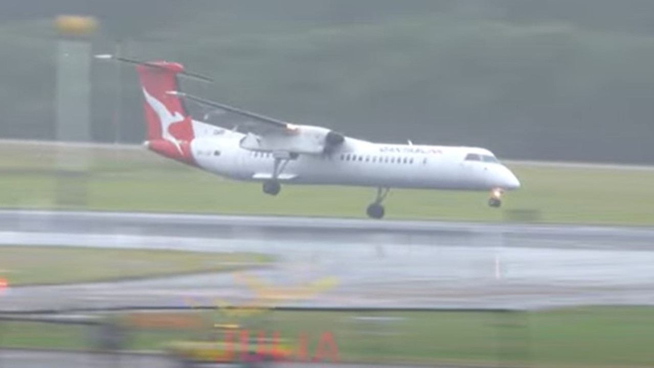 Wild Qantas footage of hair raising landing