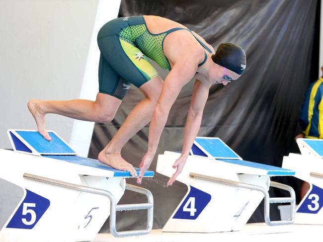 Ariarne Titmus, at the St Peters Western final training session before Paris trials. Witness Dean Boxall and the SPW high performance swimming squad during the final training block in preparation for the Paris 2024 Olympic trials, St Peters Indooroopilly, on Saturday 11th May 2024 - Photo Steve Pohlner