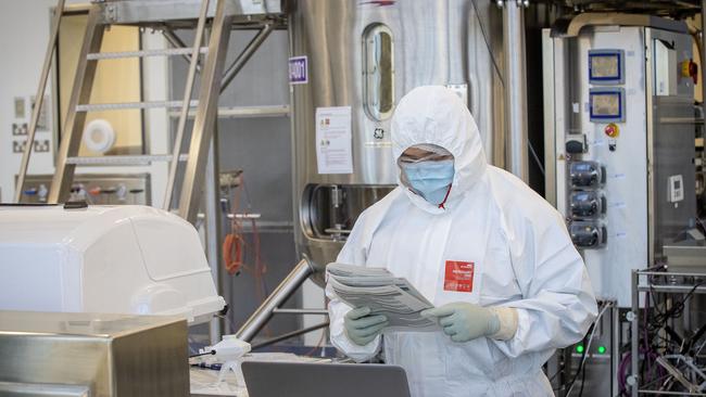 Staff at CSL begin manufacturing the AstraZeneca-Oxford University COVID-19 vaccine. Picture: Getty Images