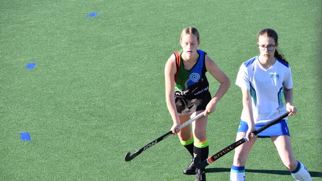 Metro South West and Wagga Wagga players in the semi finals of division 3, NSW U18s Girls Hockey Championships, May23.