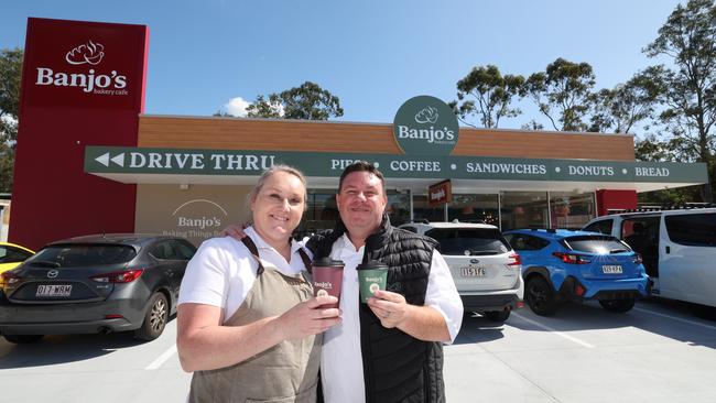 Franchisees Anthony and Donna Bosworth at the new Banjo’s bakery in Helensvale. Picture: Glenn Hampson.