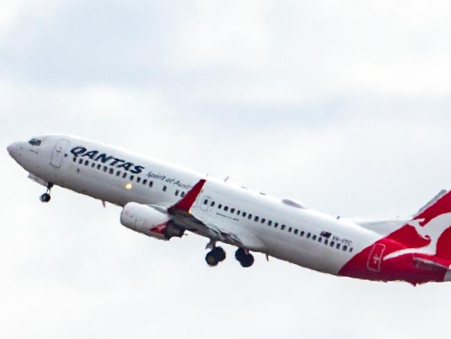 MELBOURNE, AUSTRALIA- NewsWire Photos APRIL 15 2021:  Qantas flight takes off from Melbourne Airport. Qantas will resume it flights to New Zealand on the 19th April 2021.  NCA NewsWire / Sarah Matray