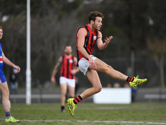 South Croydon and Blackburn clash in the EFL Division 1 preliminary final.