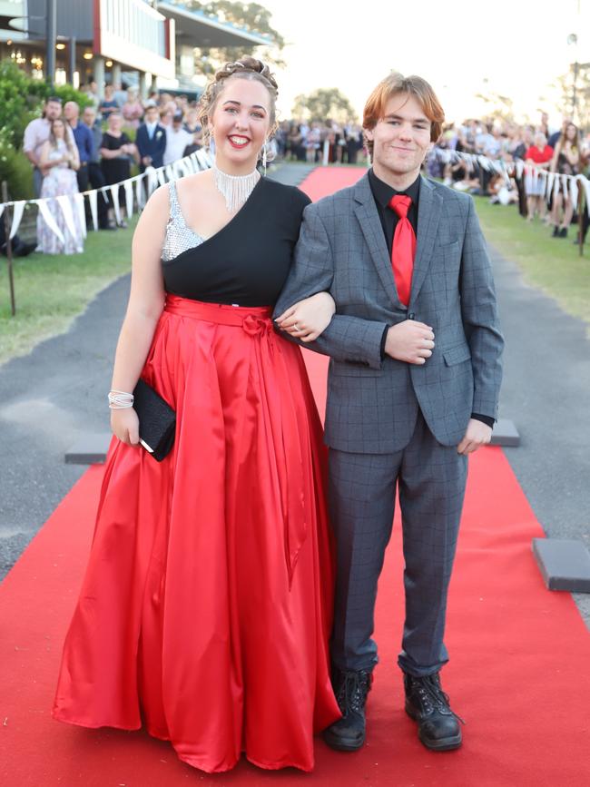 Montanna Faber and Eamond Strang at the James Nash State High School formal 2022.