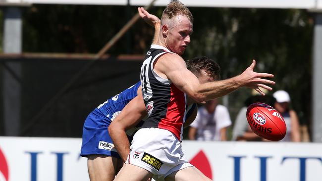 Nick Hind had 39 disposals in a standout game for Sandringham. Picture: Michael Klein