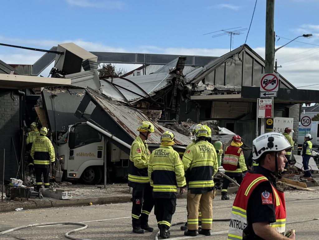 SYDNEY, AUSTRALIA. NewsWire Photos. MAY 21, 2024. A truck has crashed into a house in Bexley, in Sydney’s south. Emergency crews are on the scene. Driver Trapped. Picture: NewsWire Photos/ Gaye Gerard