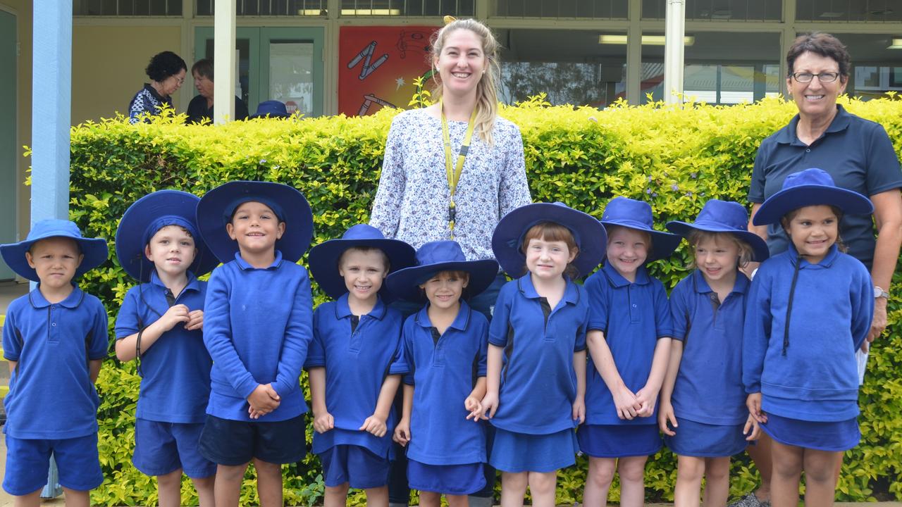 Eidsvold State School prep 2020 students Dylan Morris, Hunter Rose, Travis Kyle, Hayden Reuthmuller, Charlotte Reuthmuller, Holly Casey, Kate Murray, Emily Bowling, Shayla Dodd, and teachers Ms Watts and Mrs Mac. Picture: Sam Turner.