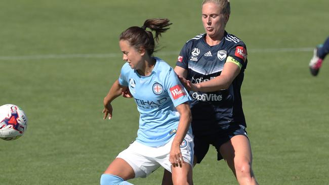 Lauren Barnes in action for Melbourne City.