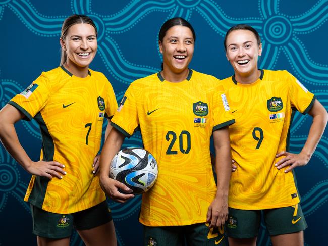 BRISBANE, AUSTRALIA - JULY 17: (L-R) Steph Catley, Sam Kerr and Caitlin Foord of Australia pose for a portrait during the official FIFA Women's World Cup Australia & New Zealand 2023 portrait session on July 17, 2023 in Brisbane, Australia. (Photo by Chris Hyde - FIFA/FIFA via Getty Images)