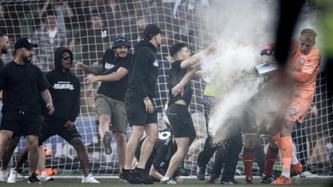 A-League: Melbourne Victory punishment from FA for pitch invasion