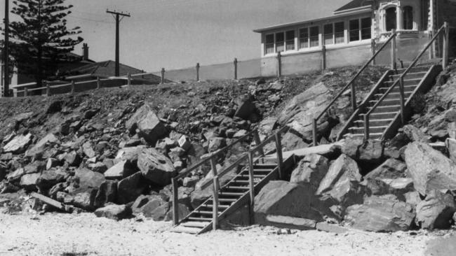 The man’s body was found slumped on Somerton Beach on December 1, 1948.