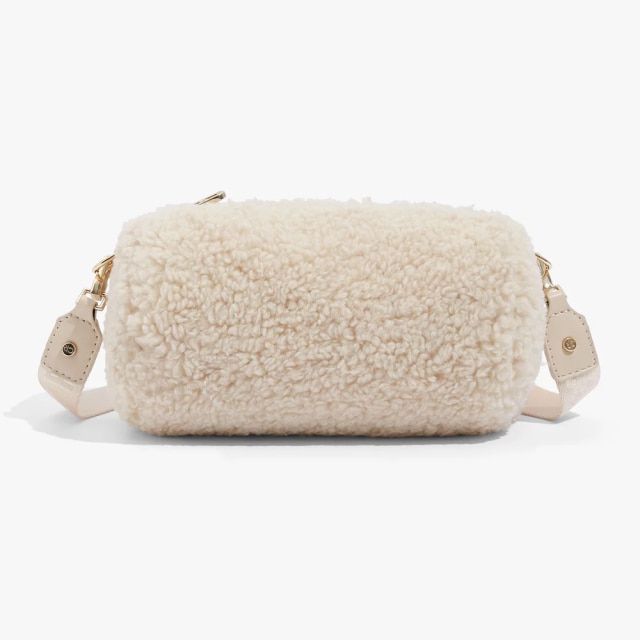 <p>The cosiest little apres accessory.</p><p><strong>SHOP NOW:</strong> Country Road shearling bag, $49.95 from <a href="https://www.theiconic.com.au/shearling-bag-1829304.html" target="_blank" rel="nofollow noopener"><strong>The Iconic</strong></a></p>