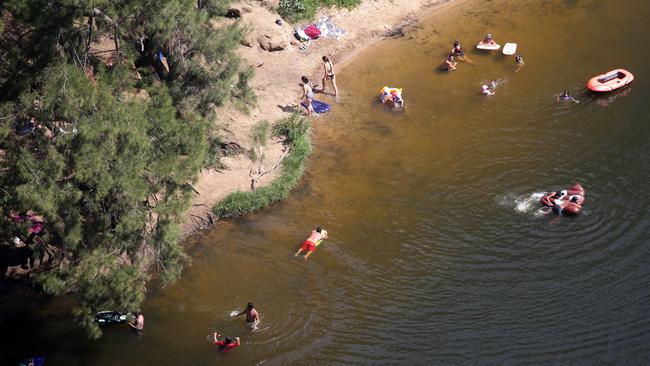 Bents Basin is a popular swimming spot, especially in this hot weather. Picture: Jonathan Ng