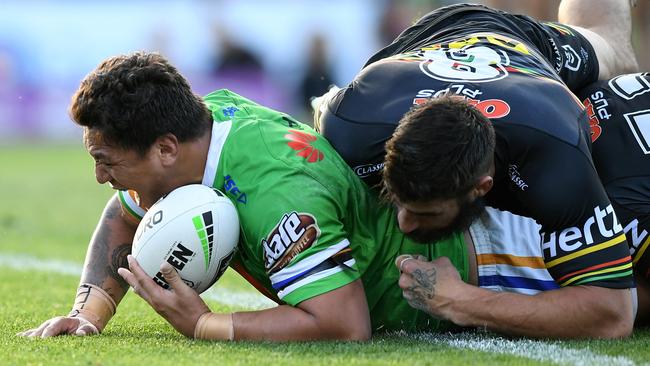 Joshua Papalii scores a try for the Raiders. Picture: AAP