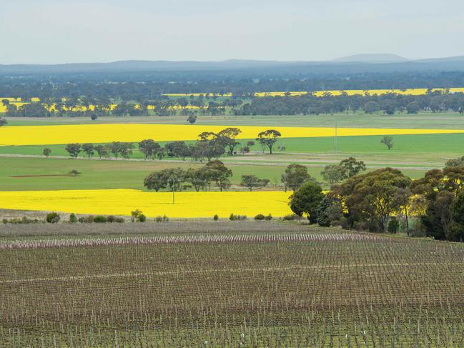 NEWS: Cooba Solar ProjectCooba Solar Project proposal at Colbinabbin has left residents extremely unhappy.Pictured: Generic farm. Rural landscape. Agricultural land. Cropping. Stock photo. Agricultural land set to be destroyed by the Cooba solar project.Picture: Zoe Phillips