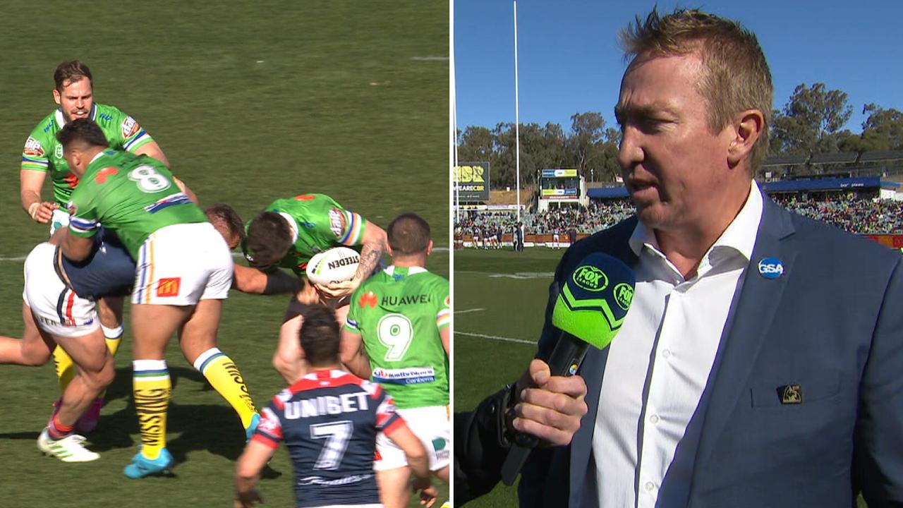 John Bateman rips the ball from Jared Waerea-Hargreaves; Roosters coach Trent Robinson
