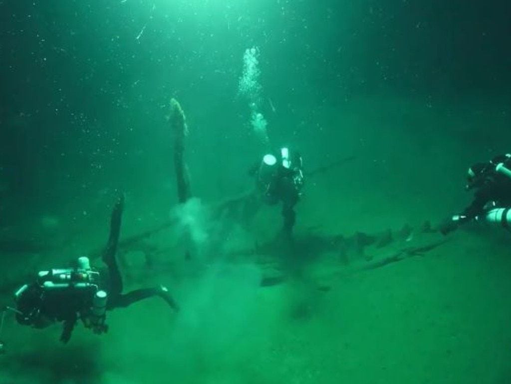 Black Sea Shipwreck: 2400 Year Old Ship Found Intact On Ocean Floor ...