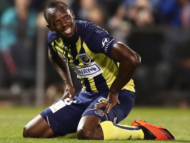 Usain Bolt has been offered a contract by the Mariners.