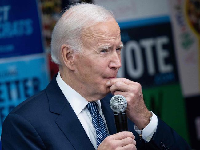 US President Joe Biden speaks about the midterm elections during and event at the headquarters of the Democratic National Committee October 24, 2022, in Washington, DC. (Photo by Brendan Smialowski / AFP)