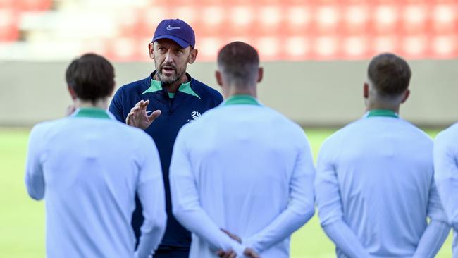 Socceroos coach Tony Popovic gives his players instructions ahead of Thursday night’s match against China. Picture: Mark Brake/Getty Images