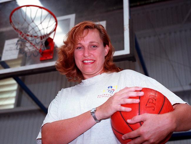 Former Rockhampton basketball star Bronwyn Marshall, who went on to become a successful coach and administrator, was recently inducted into the Queensland Basketball Hall of Fame.