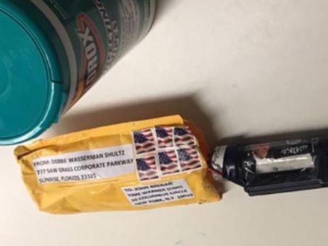 CNN pipe bomb - first pics