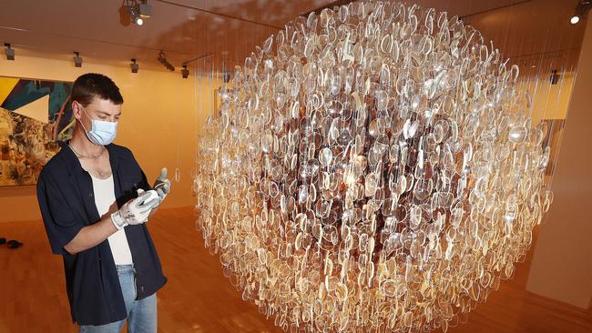 Stuart Haygarth’s work Optical is a spherical chandelier made from 4500 tinted prescription spectacle lenses.