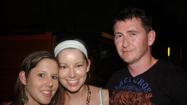 TCP TIMEOUT 10/11/2006 - Nat, Lisa and Brenton at Shenanigans Keywords / Pubs / Clubs / Timeout / People