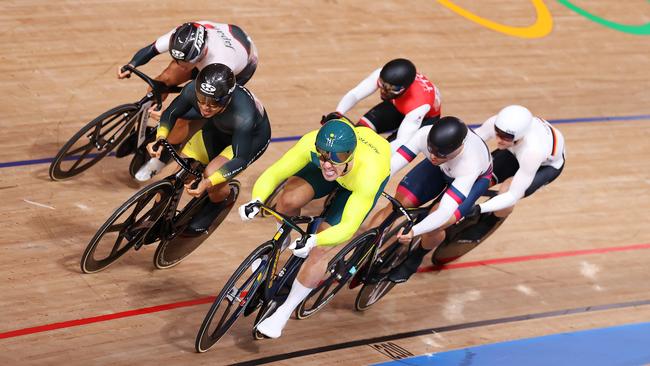 IZU, JAPAN - AUGUST 08: (L-R) Yuta Wakimoto of Team Japan, Mohd Azizulhasni Awang of Team Malaysia, Matthew Glaetzer of Team Australia, Kwesi Browne of Team Trinidad And Tobago, Denis Dmitriev of Team ROC and Stefan Boetticher of Team Germany sprint during the Men's Keirin quarterfinals - heat 3 of the track cycling on day sixteen of the Tokyo 2020 Olympic Games at Izu Velodrome on August 08, 2021 in Izu, Shizuoka, Japan. (Photo by Justin Setterfield/Getty Images)